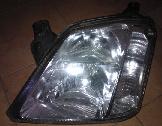 Opel Meriva A bal első fényszóró 