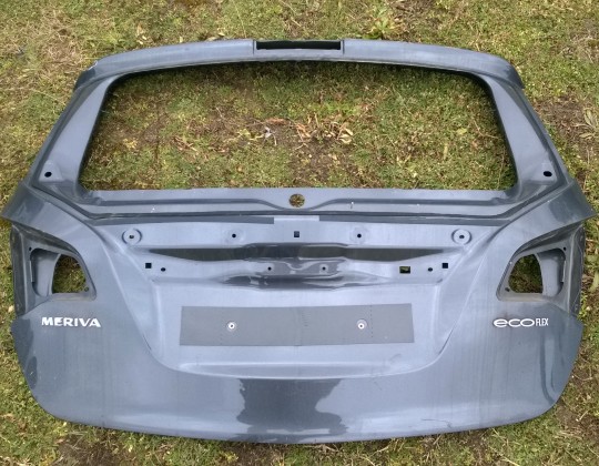 Opel Meriva B csomagtérajtó